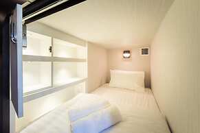 LAF Hotel Aree