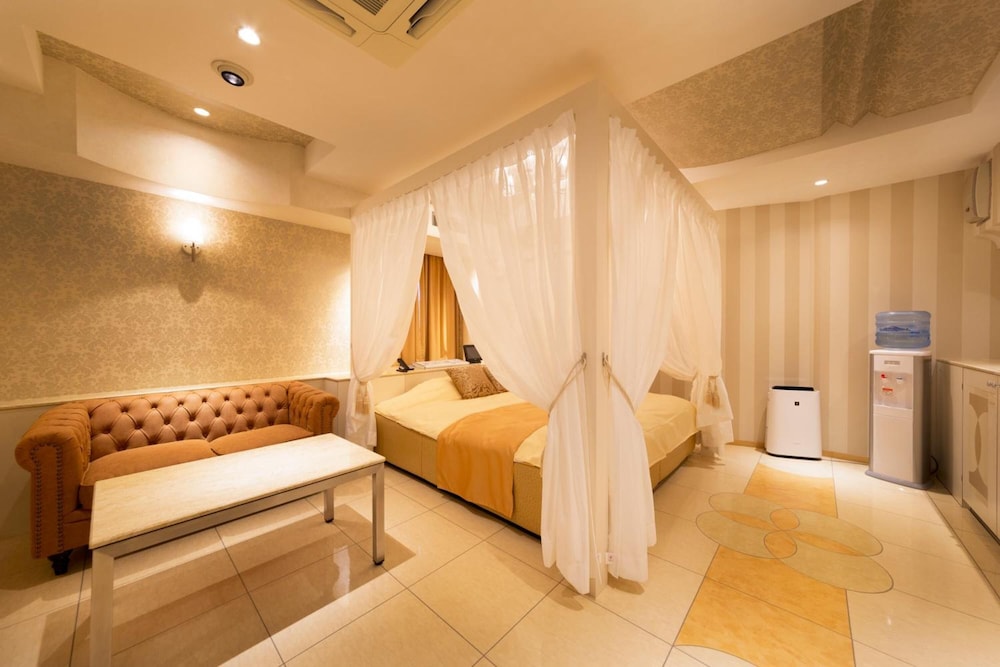Hotel Luna Ikeda - Adults Only