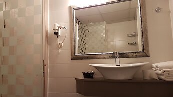 Ileri Hotel & Apartments