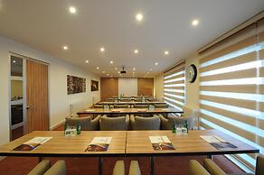 Kardes Hotel