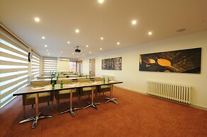Kardes Hotel