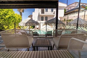 Cunda House Kucuk Otel