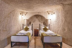 Elegance Cave Suites
