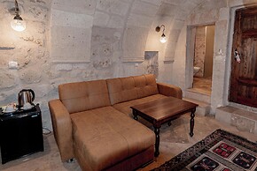Elegance Cave Suites