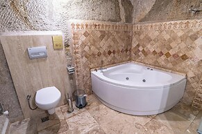 Elegance Cave Suites