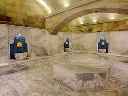 Elegance Cave Suites