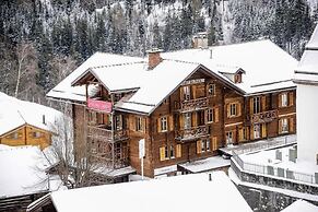 The Alpina Lodge