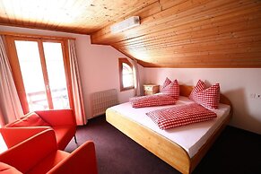 The Alpina Lodge