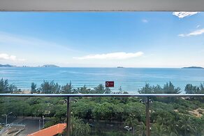 Sanya Seacube Holiday Hotel
