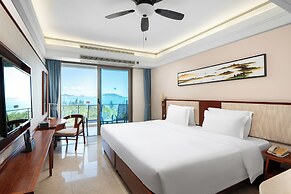 Sanya Seacube Holiday Hotel