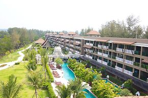 Maikhao Palm Beach Resort