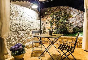 Borgo Canonica