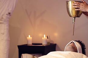 Bayat Hotels
