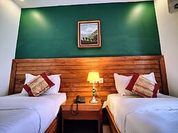 Hotel Tulsi