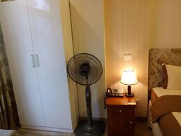 Sebong Hotel