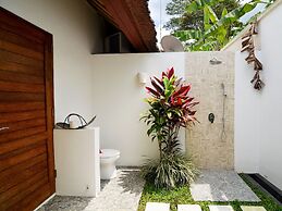 Villa Candi Kecil Tiga by Villa Finder