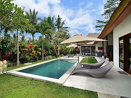 Villa Candi Kecil Tujuh by Villa Finder