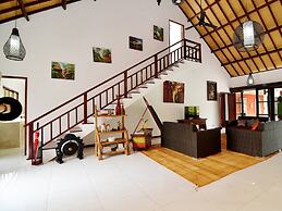 Villa Candi Kecil Tujuh by Villa Finder