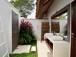 Villa Candi Kecil Tujuh by Villa Finder