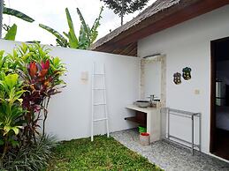 Villa Candi Kecil Tujuh by Villa Finder