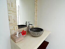 Villa Candi Kecil Tujuh by Villa Finder