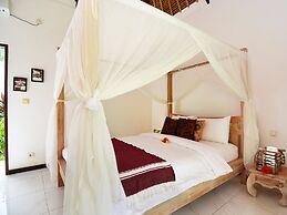 Villa Candi Kecil Tujuh by Villa Finder