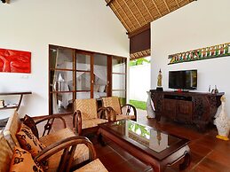 Villa Candi Kecil Tujuh by Villa Finder