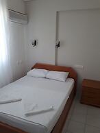 Everest Apart Hotel