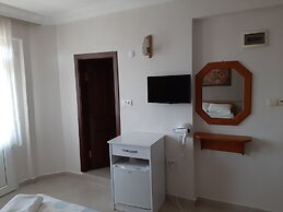 Everest Apart Hotel