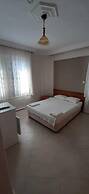 Everest Apart Hotel