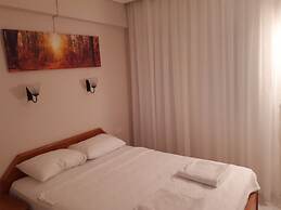 Everest Apart Hotel
