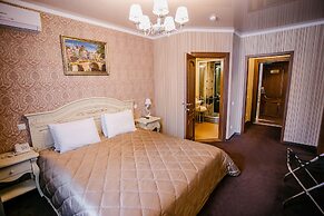 Aristocrat Hotel