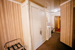 Aristocrat Hotel