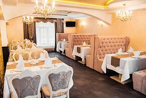Aristocrat Hotel