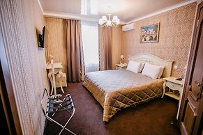 Aristocrat Hotel