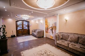 Aristocrat Hotel
