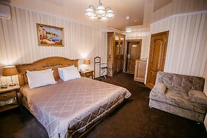 Aristocrat Hotel