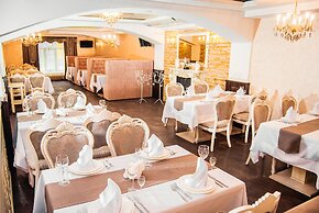 Aristocrat Hotel
