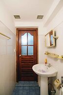 Antic Guesthouse