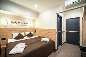 Mildom Premium Hotel