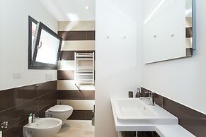 SkyTower - The Right Space