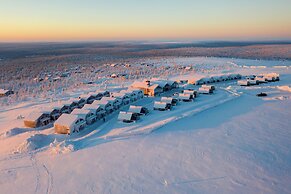 Star Arctic Hotel & Activities