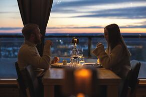 Star Arctic Hotel & Activities