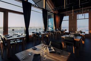 Star Arctic Hotel & Activities