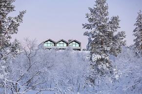 Star Arctic Hotel & Activities