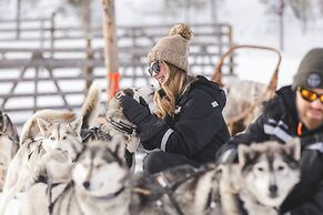 Star Arctic Hotel & Activities