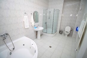 villa old sololaki