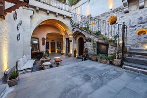 Eyes Of Cappadocia Cave Hotel