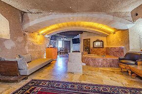 Eyes Of Cappadocia Cave Hotel