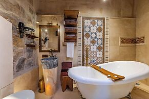 Eyes Of Cappadocia Cave Hotel